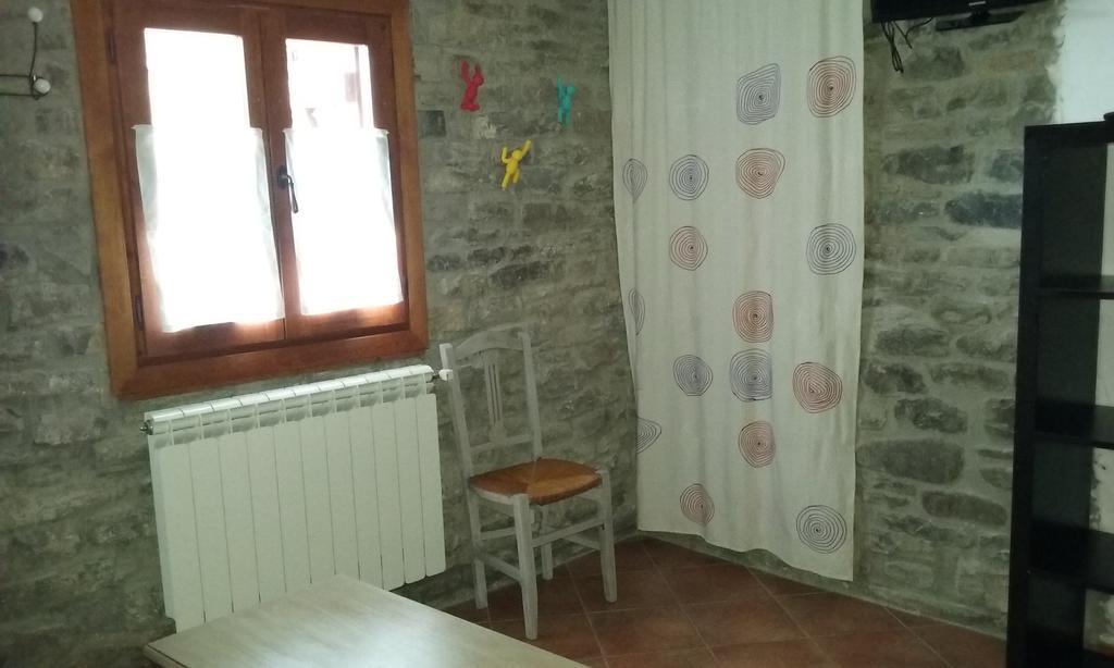 Casa Rural Basajarau Yosa de Sobremonte Стая снимка